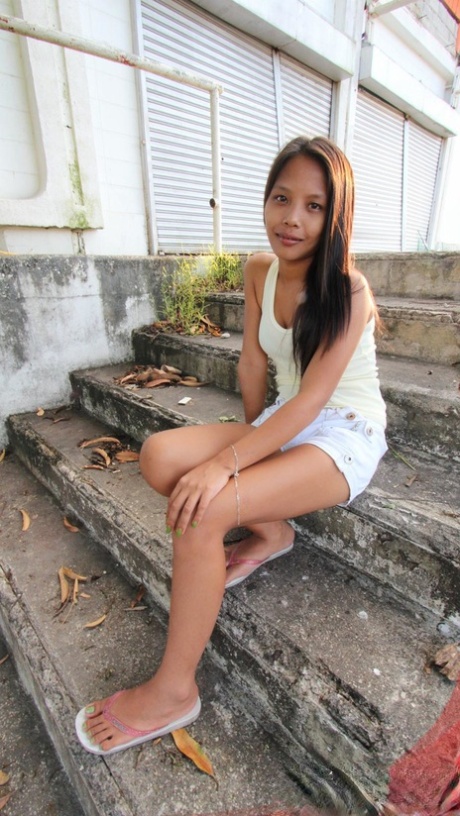 Shiela Cruiz model pretty gallery