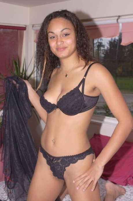 Brazzilian Mona Azar Anal art naked img