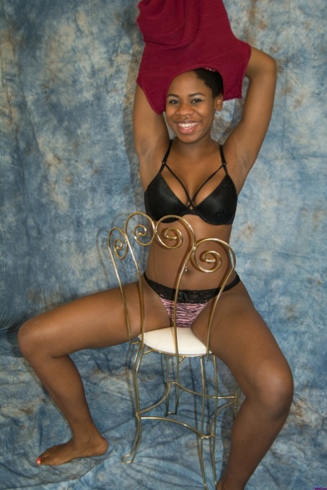 African Adora xxx images