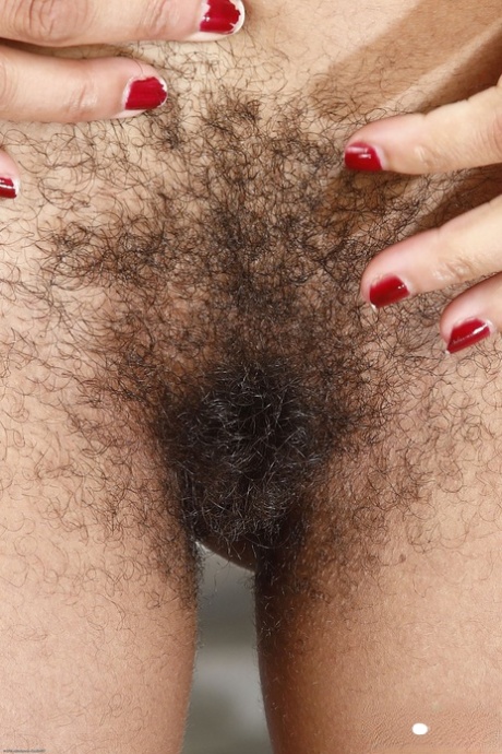 Brazzilian Giantess hot nude pic